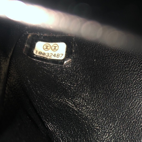 Authentic Chanel Patent Quilted Purse!! - Picture 9 of 9